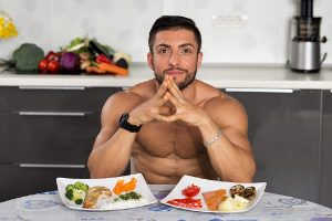 how often should you eat protein to maximize muscle growth