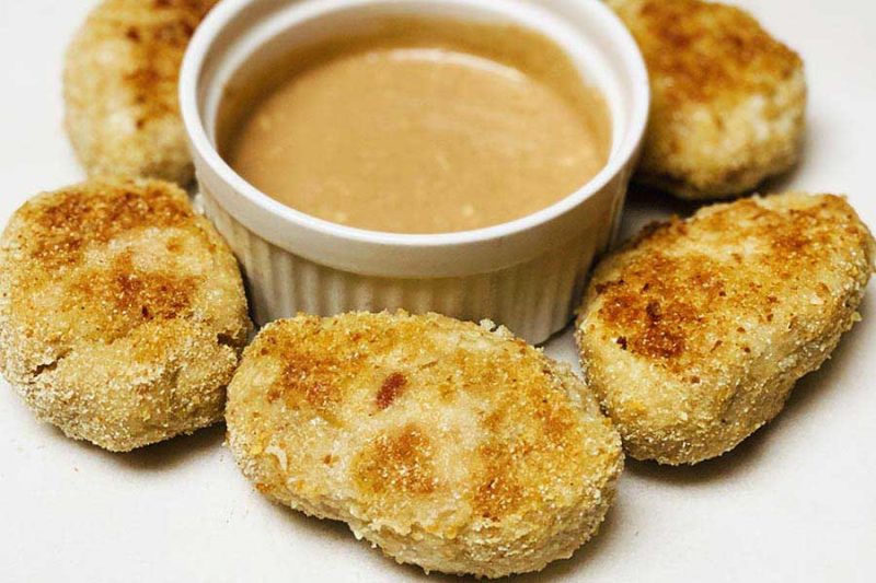 Healthy Chicken Nuggets With Dipping Sauce Burn The Fat Blog