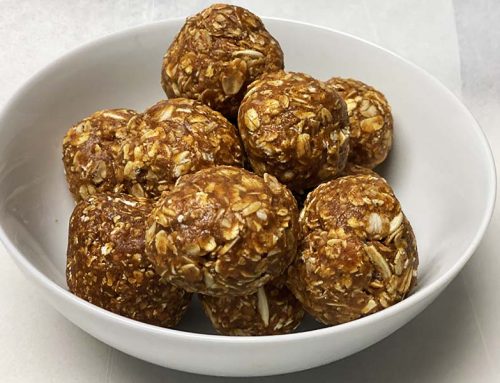 The Best Healthy Pumpkin Spice Protein Balls