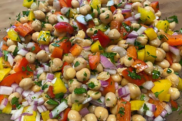 chickpea and bell pepper salad