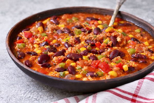 low calorie slow cooker turkey chili in a bowl